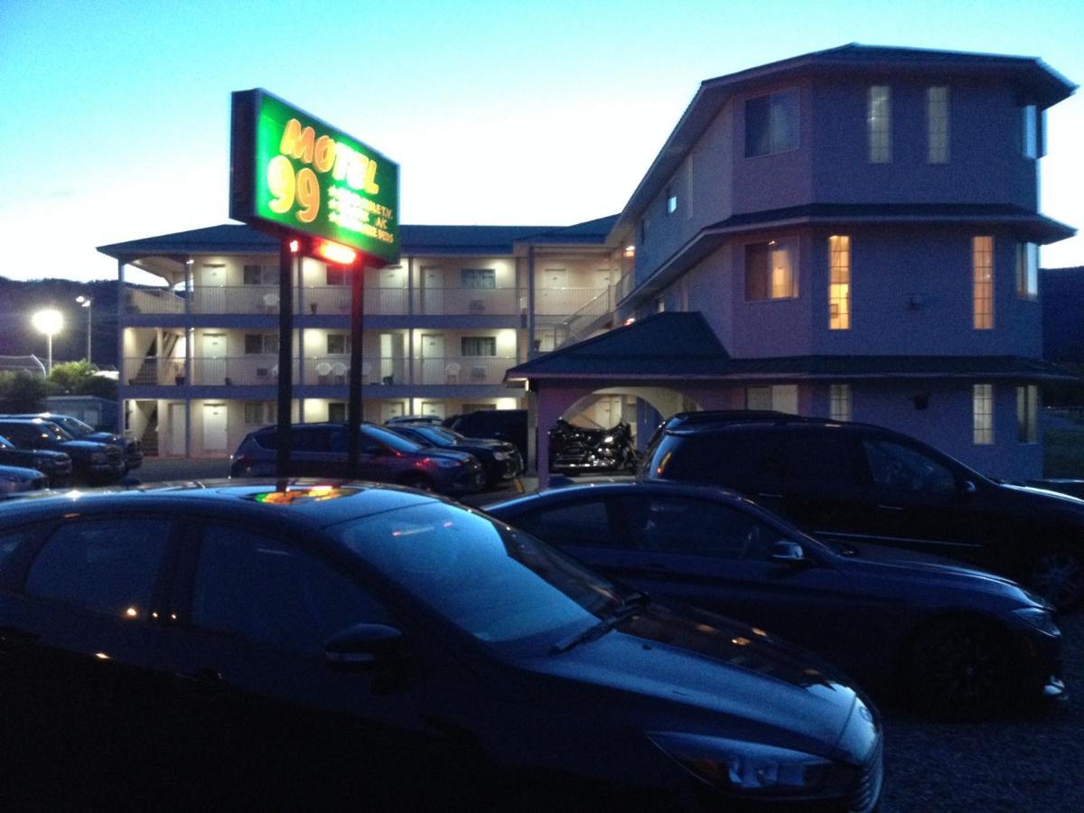 Motel 99 Grand Forks Buitenkant foto