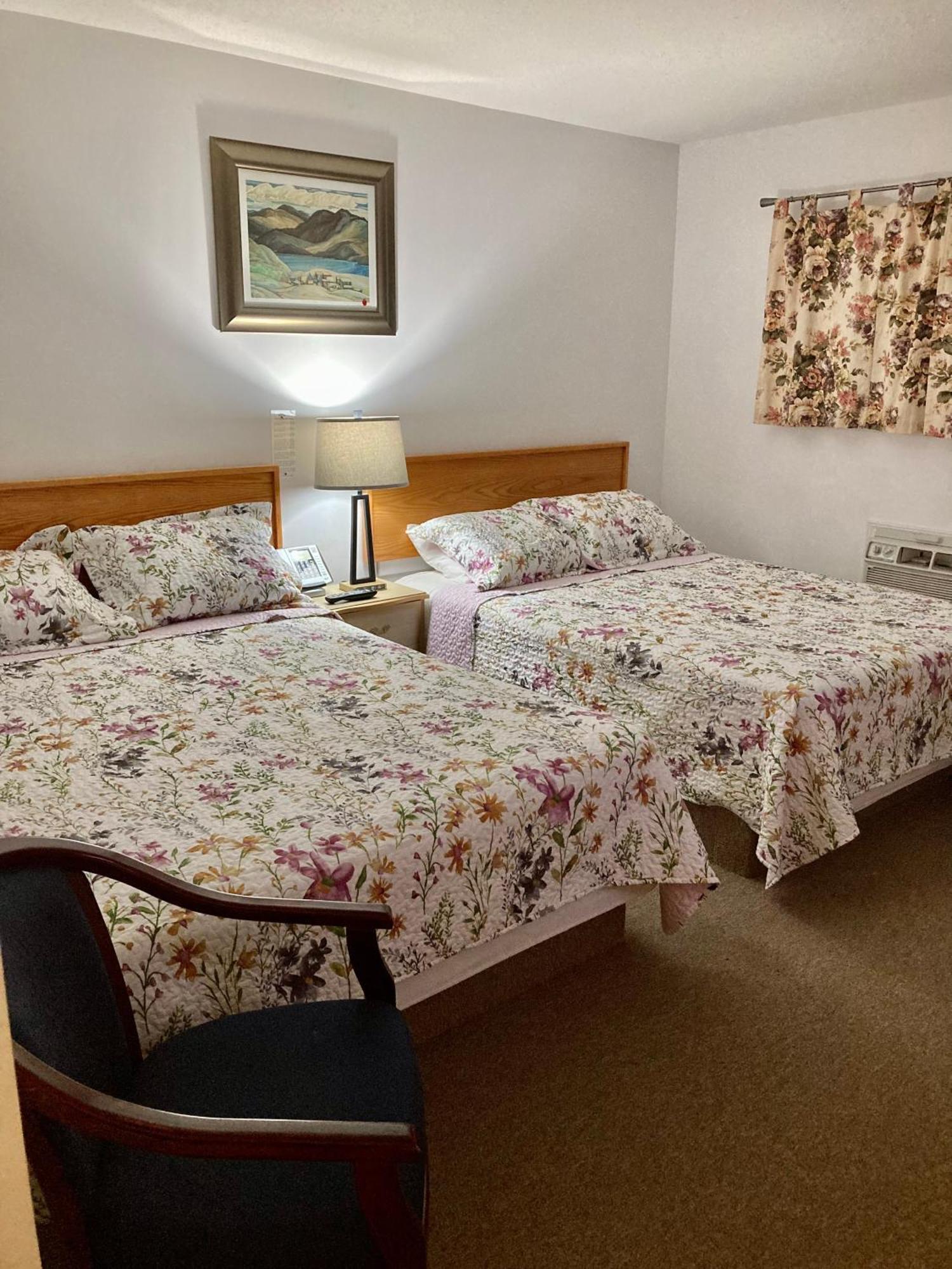 Motel 99 Grand Forks Buitenkant foto