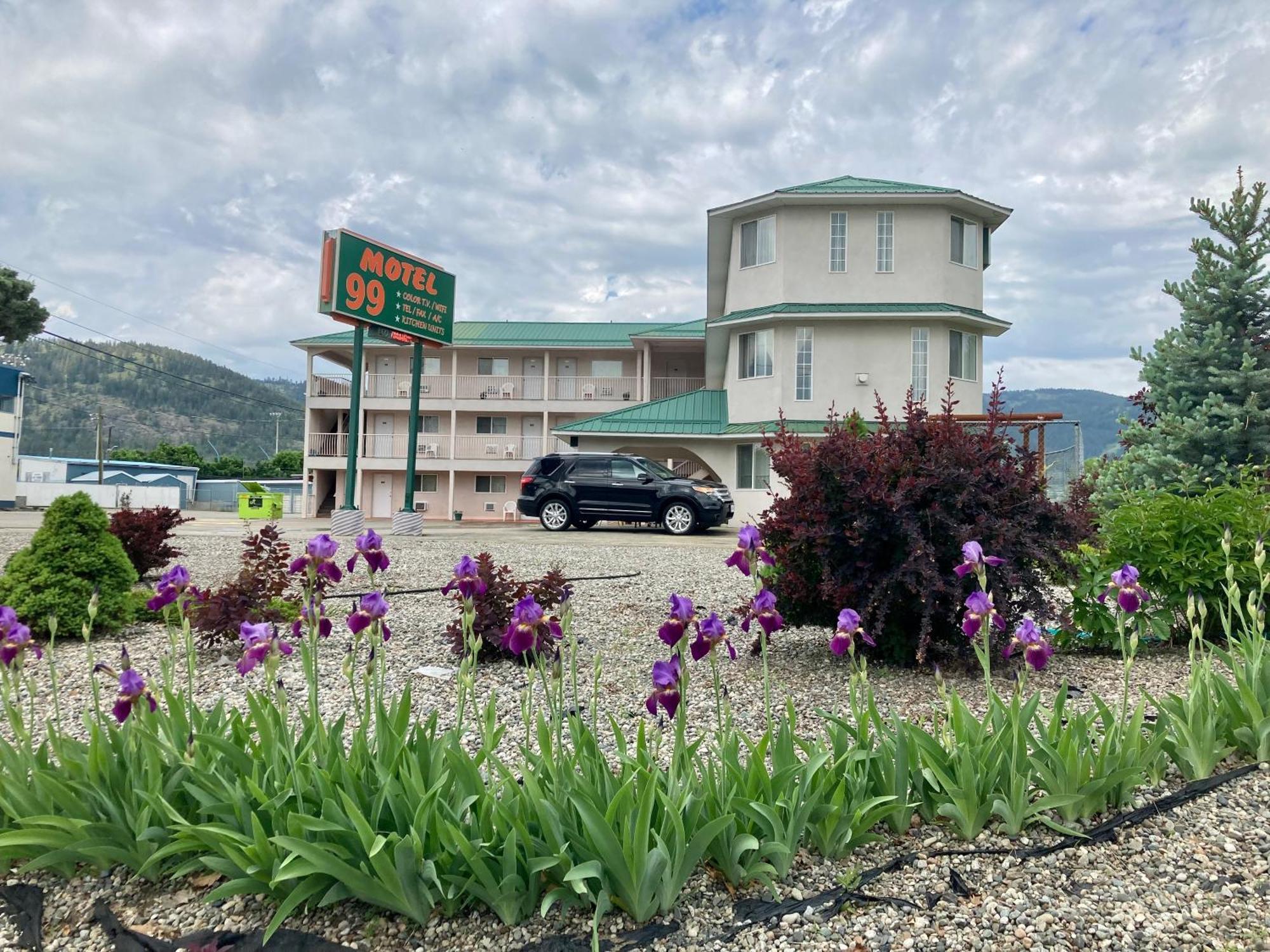 Motel 99 Grand Forks Buitenkant foto