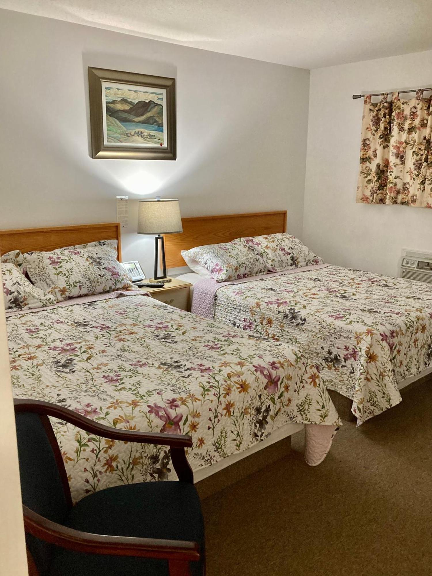 Motel 99 Grand Forks Buitenkant foto
