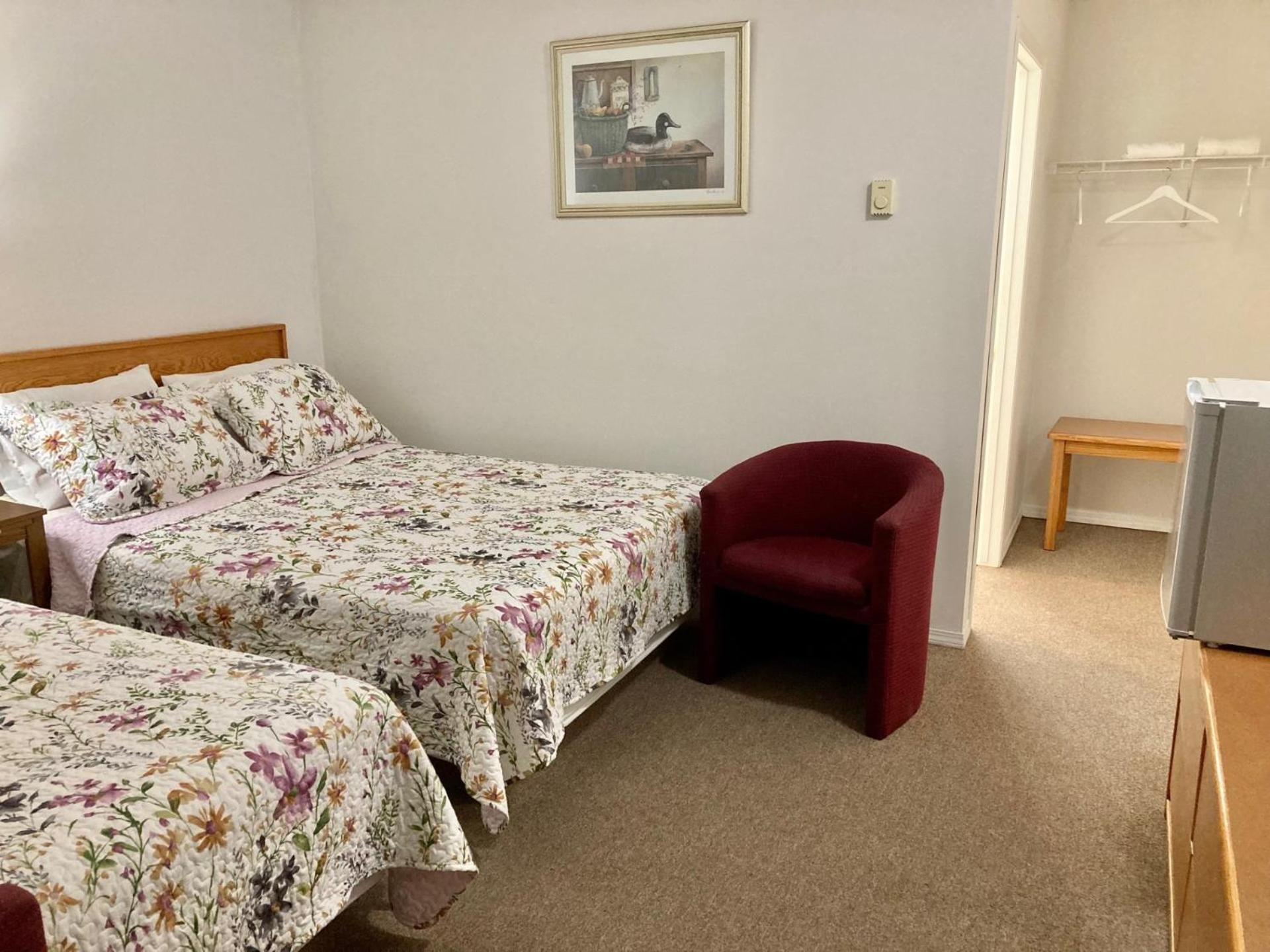 Motel 99 Grand Forks Buitenkant foto