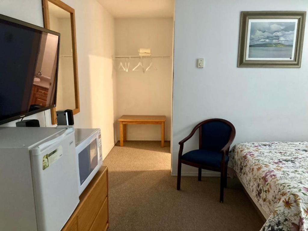 Motel 99 Grand Forks Buitenkant foto